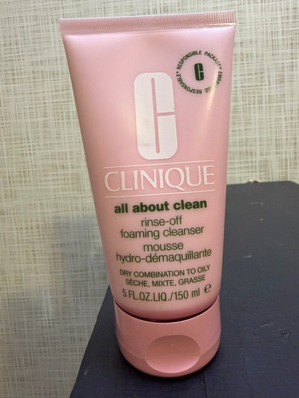 Clinique Pink Foaming Rinse-Off Cleanser